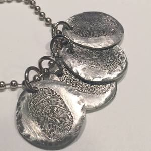 Meet your Posher, Lucy